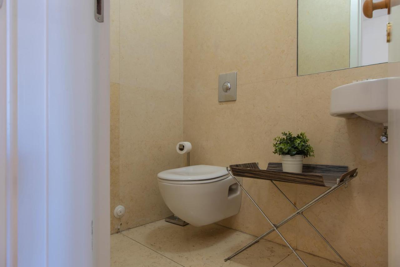 Downtown Apartment Santa Justa Lisboa Eksteriør billede