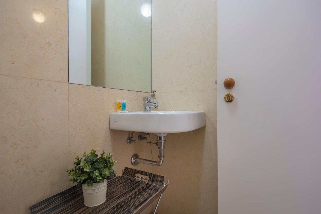 Downtown Apartment Santa Justa Lisboa Eksteriør billede